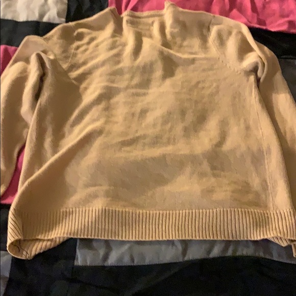 Clothes - Picture 3 of 3